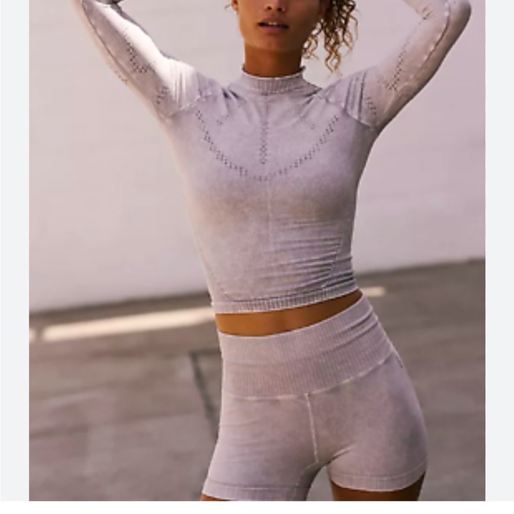 NWT Free People Movement Good Karma Ice Grey High Neck Layering Top - Picture 4 of 8